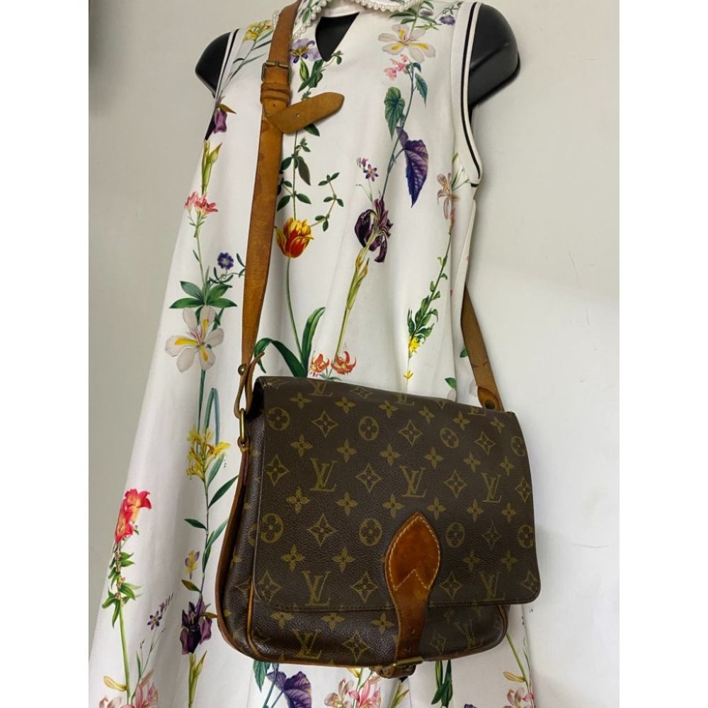 LOUIS VUITTON Brown Vintage Monogram Crossbody Bag - Picture 8 of 14
